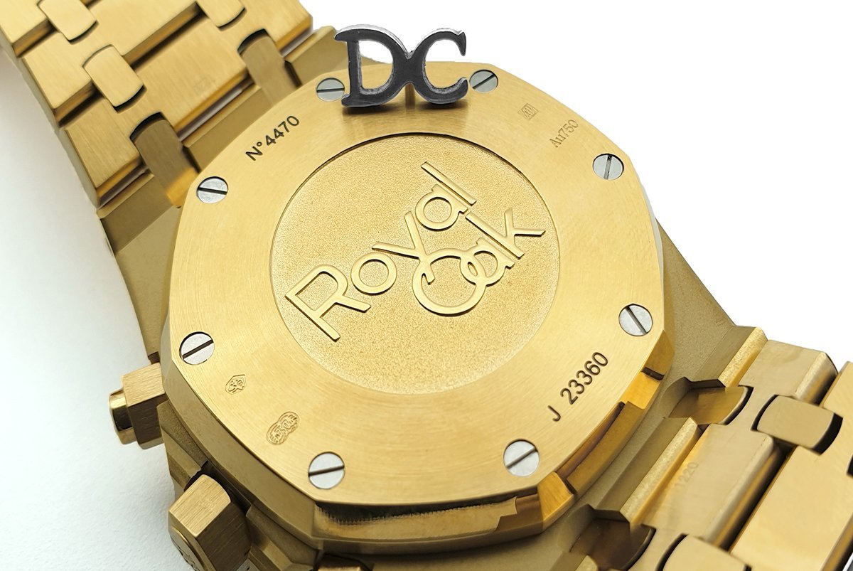 Royal Oak Self-Winding Chronograph White Dial in Yellow Gold - Image 7