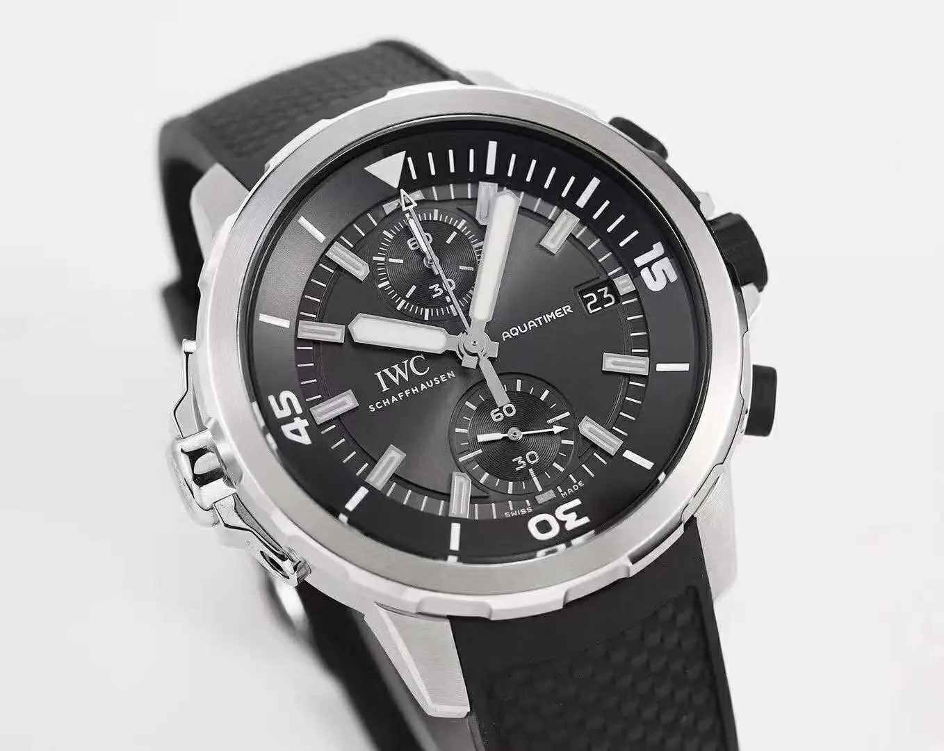 Aquatimer Chronograph Edition IW379506 “Sharks” - immagine 6