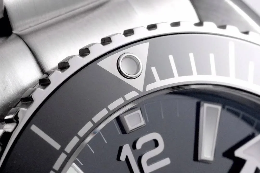 Seamaster Planet Ocean 600M Co-Axial Master Chronometer quadrante nero 39.5mm su bracciale - immagine 6