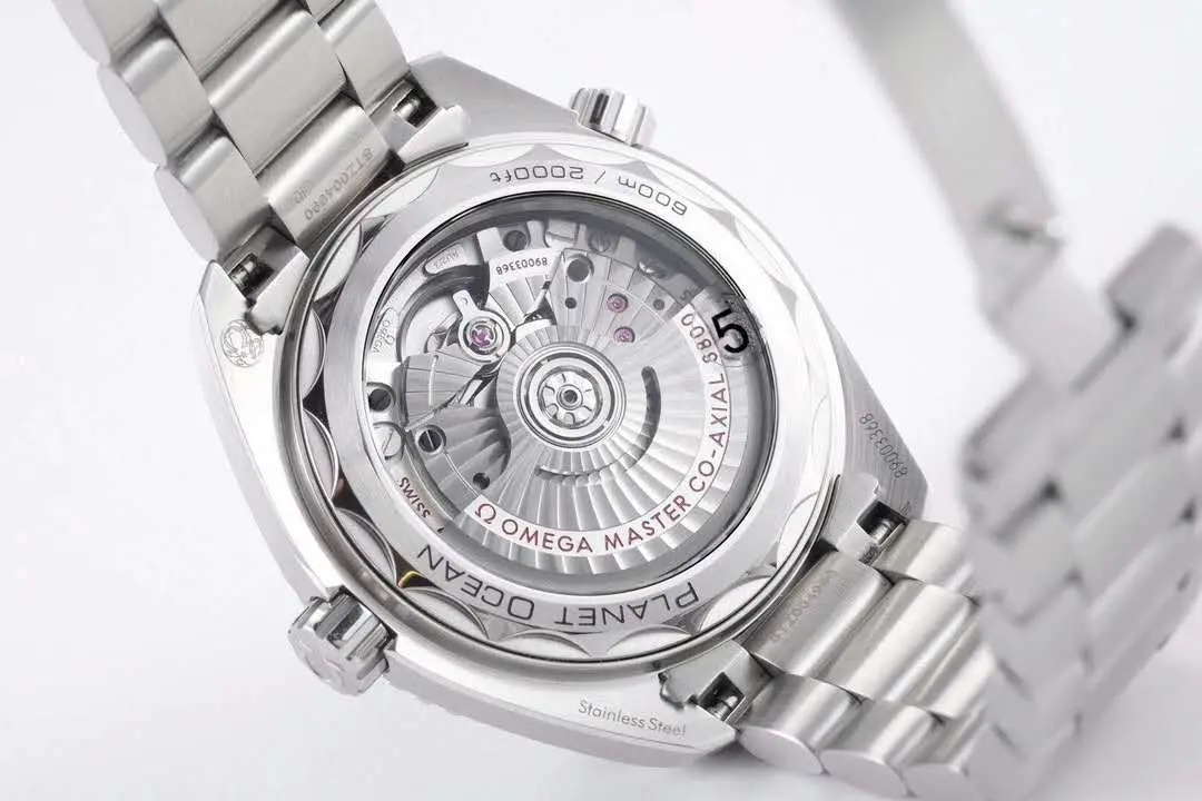 Seamaster Planet Ocean 600M Co-Axial Master Chronometer quadrante nero 39.5mm su bracciale - immagine 9