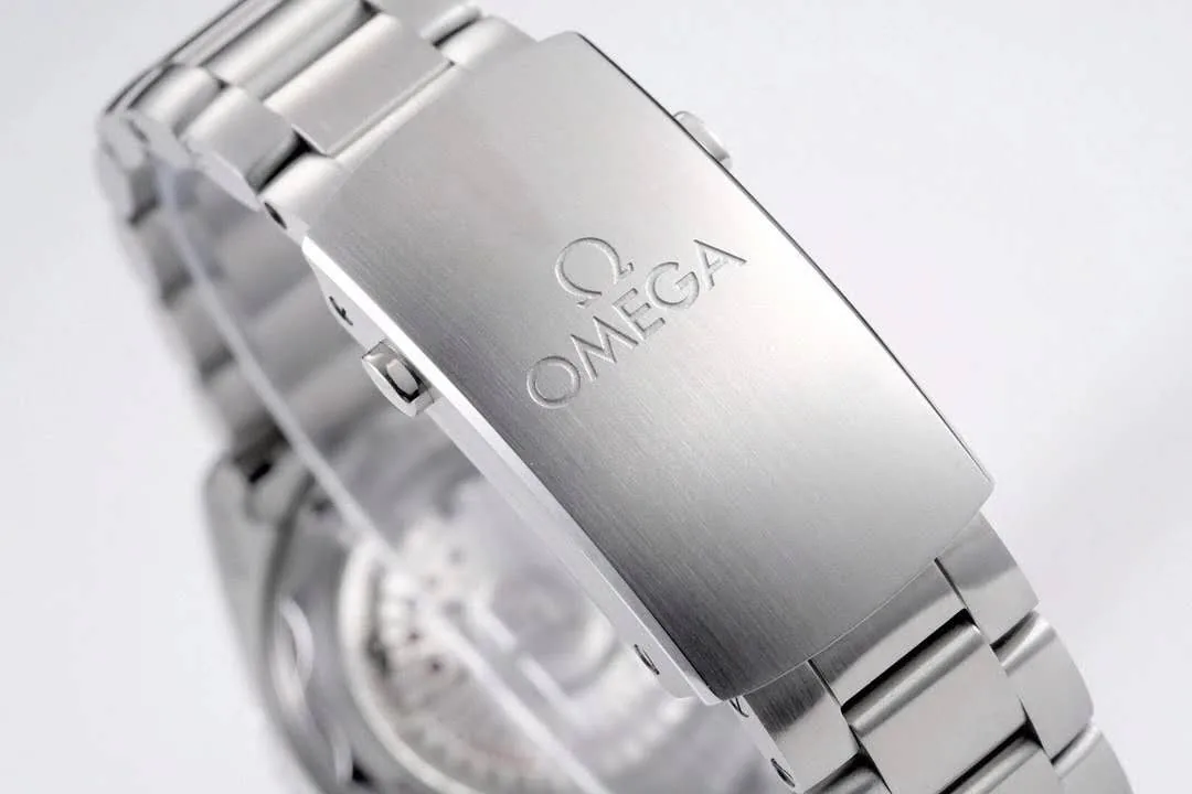 Seamaster Planet Ocean 600M Co-Axial Master Chronometer quadrante nero 39.5mm su bracciale - immagine 8