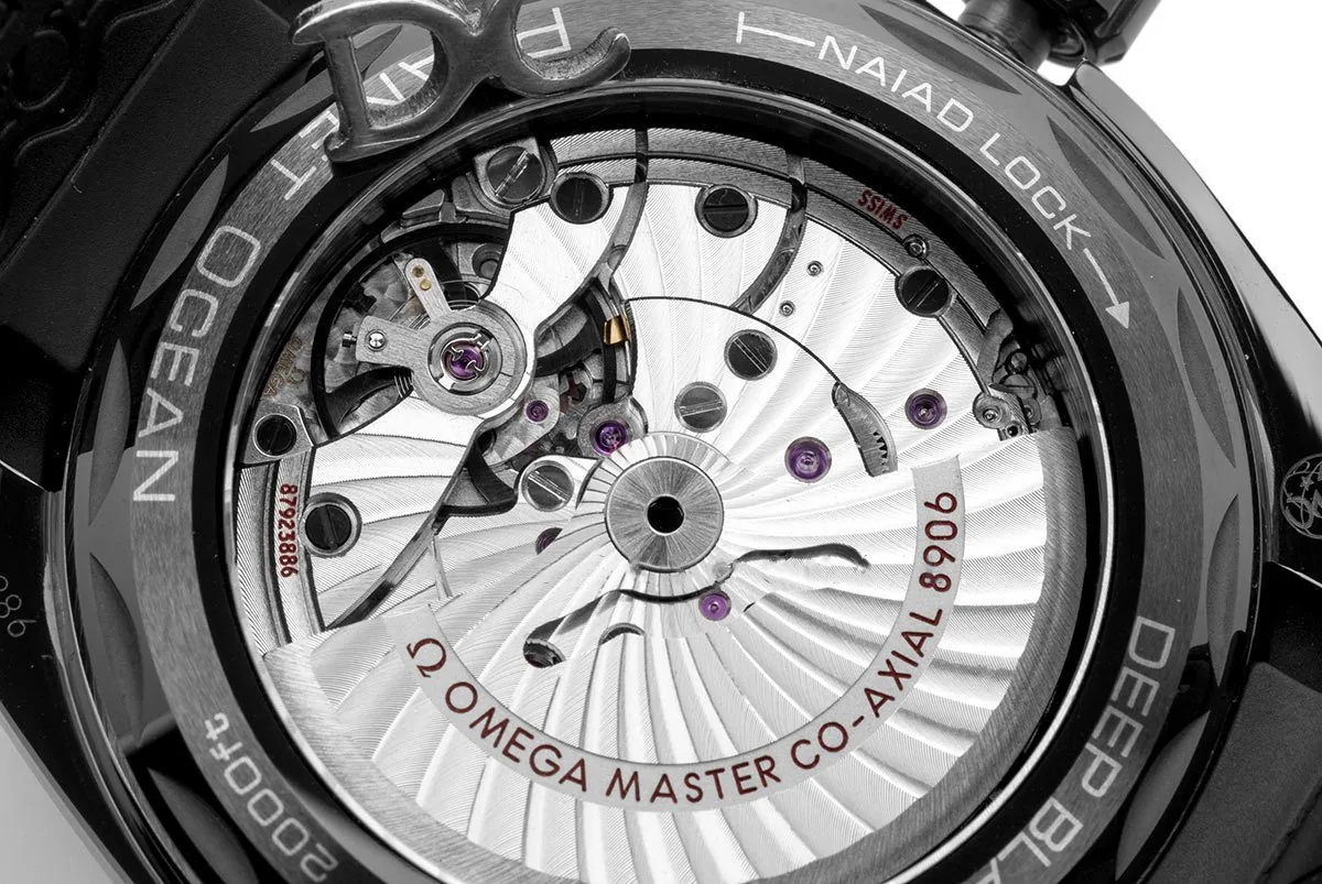 Seamaster Planet Ocean GMT “Deep Black” cerámica totalmente negra - Imagen 6