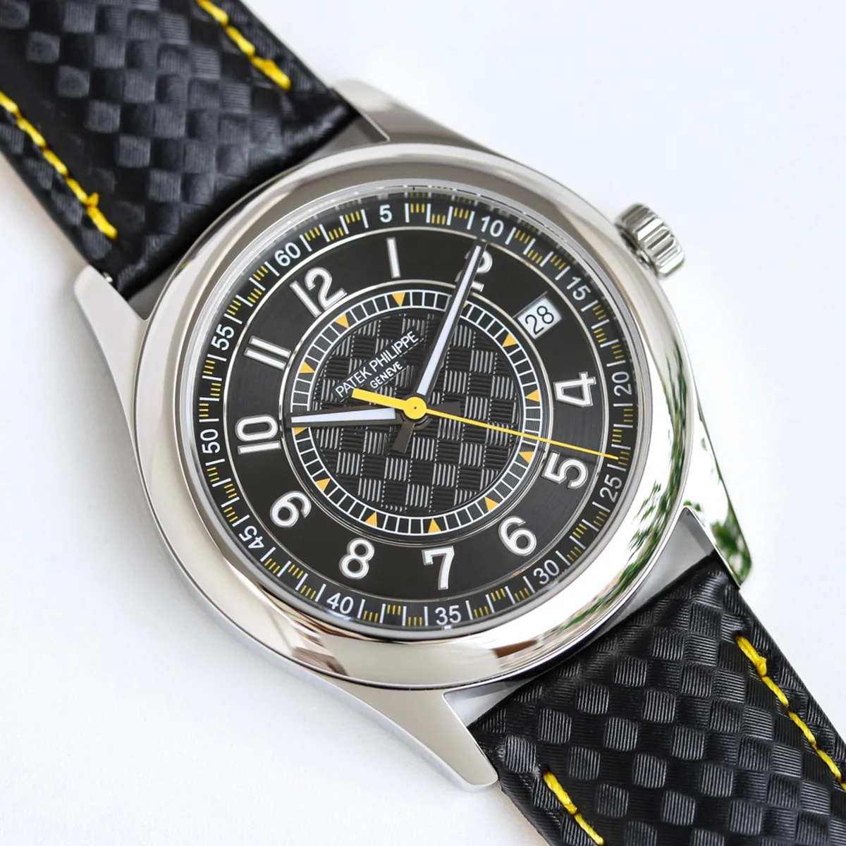 Calatrava 6007G-001 cadran noir jaune en or blanc – Image 2