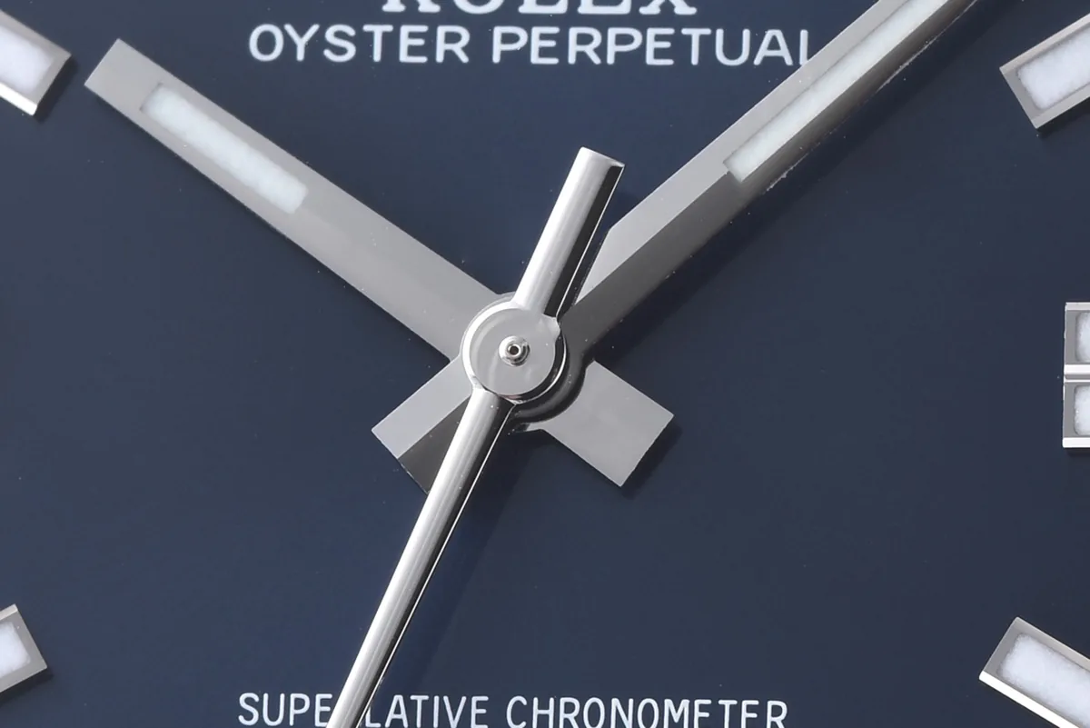 Oyster Perpetual 41mm leuchtend blaues Zifferblatt 124300 – Bild 4