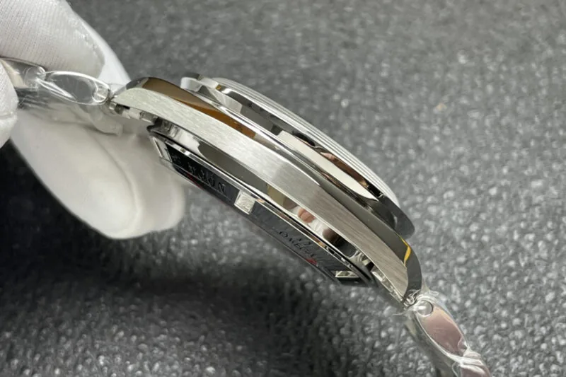 Speedmaster Moonwatch Professional quadrante bianco in acciaio ZF - immagine 6