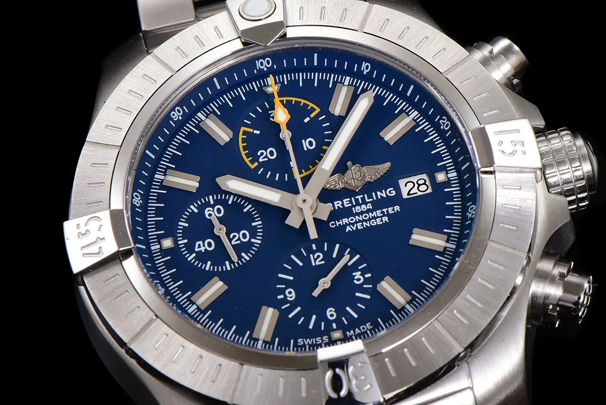 Avenger Chronograph 45 Blue Dial on Steel Ref. A13317101C1A1