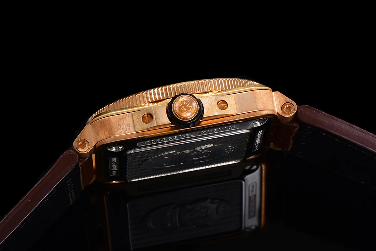 BR 03-92 Diver White Bronze