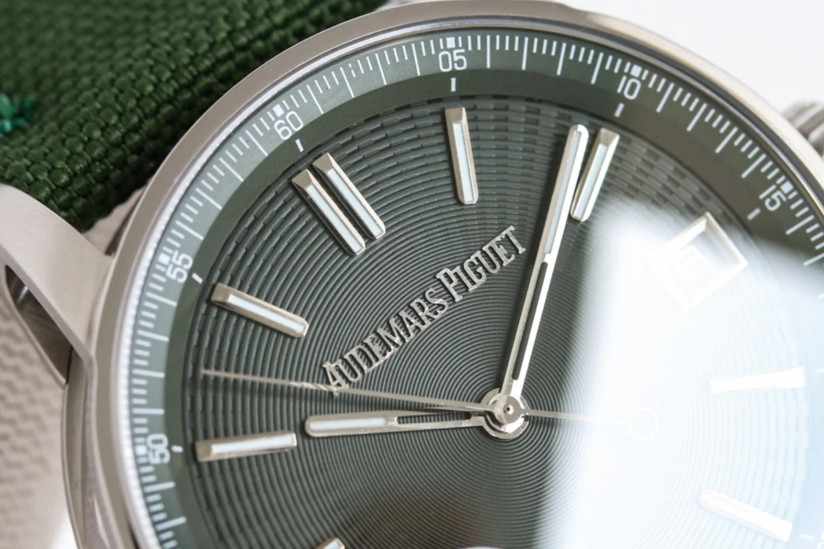 CODE 11.59 Ref.15210 Green Dial