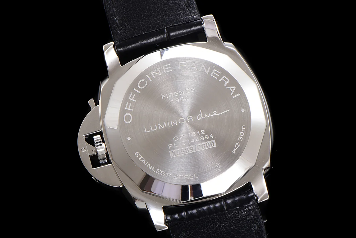 PAM1250 Luminor Due 42mm