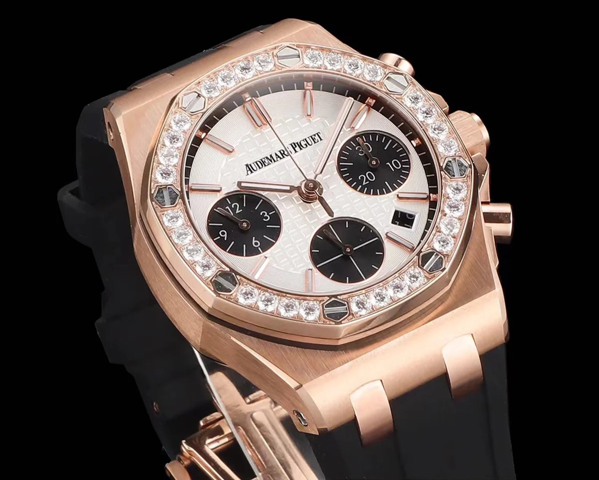 Royal Oak Offshore Selfwinding Chronograph 37mm White/Black Dial in Rose Gold