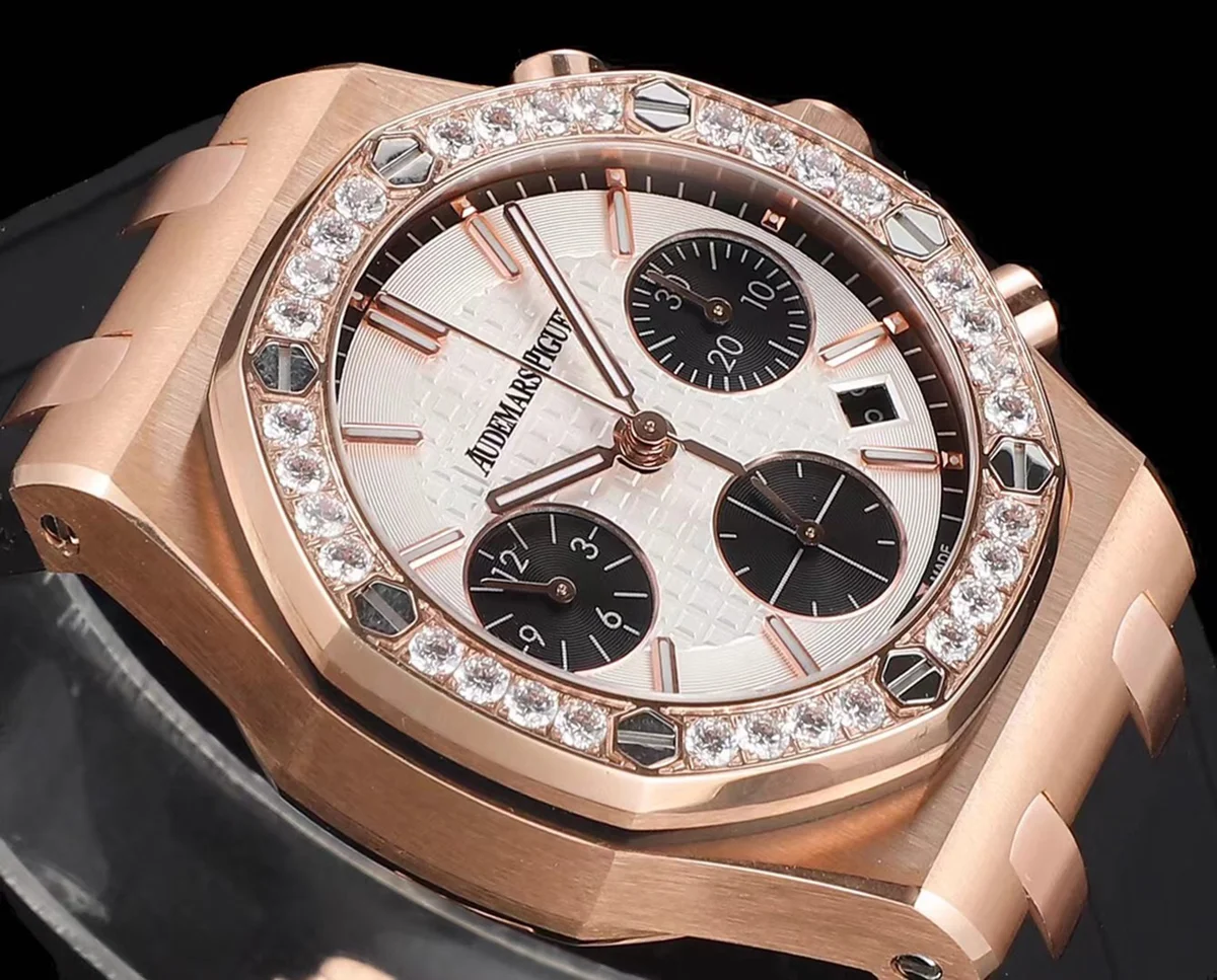 Royal Oak Offshore Selfwinding Chronograph 37mm White/Black Dial in Rose Gold